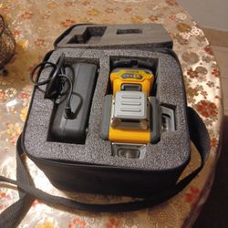 Lazer Dewalt Verde 360 Nuevo 
