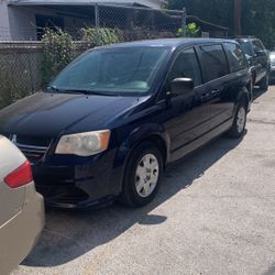 2012 Dodge Caravan 