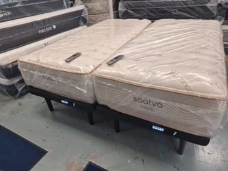 King PREMIER Model adjustable bed with massage. mattresses included $1600 can deliver