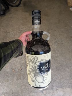 Oversized Display Kraken Bottle