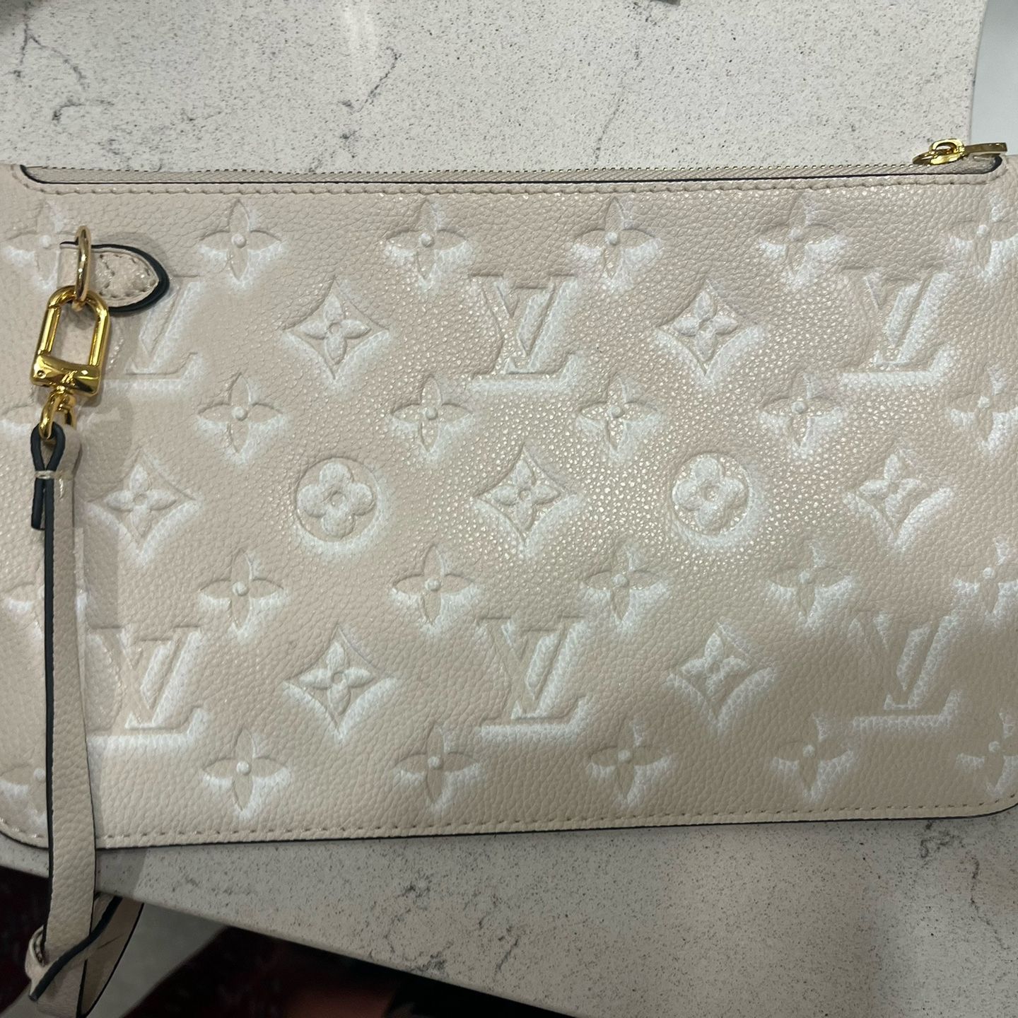 Louis Vuitton pouchette Wristlet 