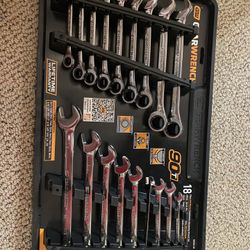 Ratcheting Wrench Tool Set 18 Pieces New Gear Wrench