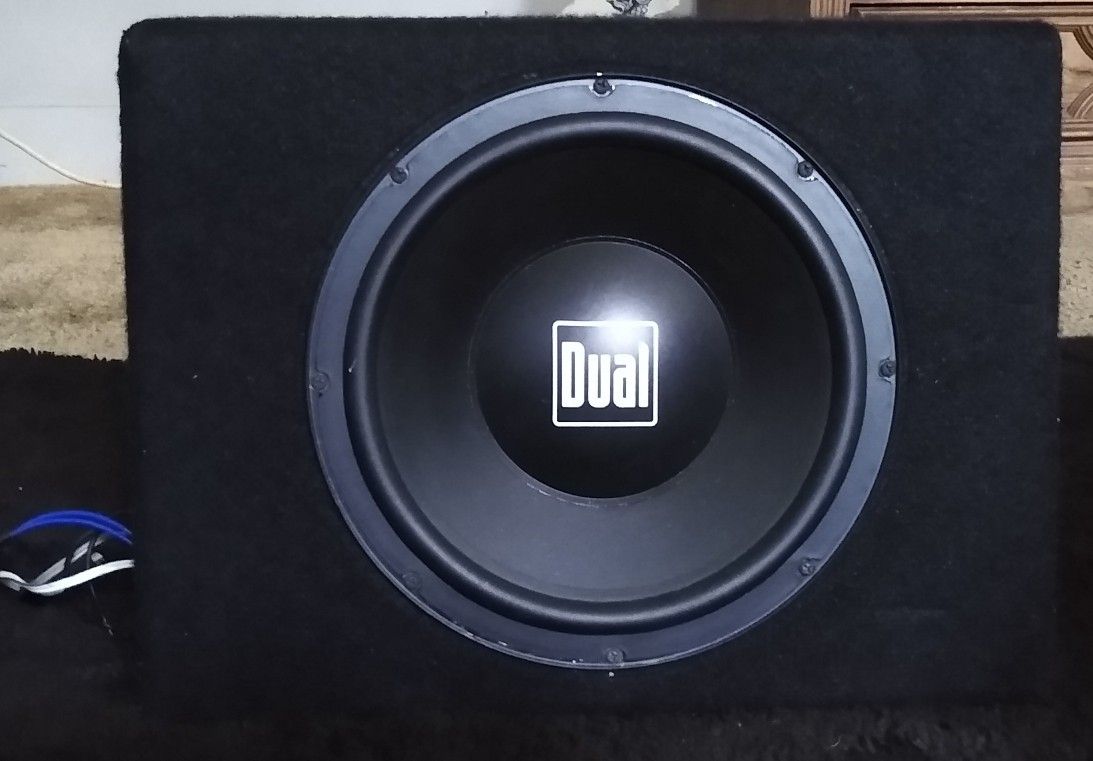 DUAL 10" Subwoofer With Built In 300w Amplifier 