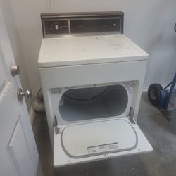 Kenmore Heavy-Duty Gas Dryer