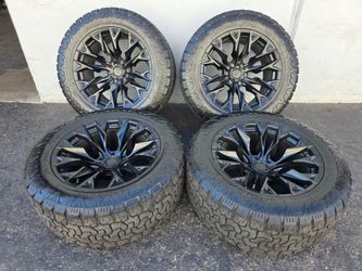 20" FUEL  rims w/ 33" AMP tires