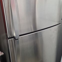 APARTMENT REFRIGERATOR (DELIVERED)