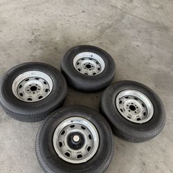 Travel star  Tires P235 / 75r15