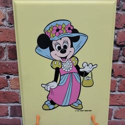 1970s Walt Disney Productions Minnie Mouse Plastic Wall Hanger w/ Hooks 