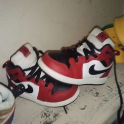 Jordan Retro 1s