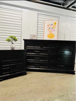 Dresser & Ningt stand Dark Brown