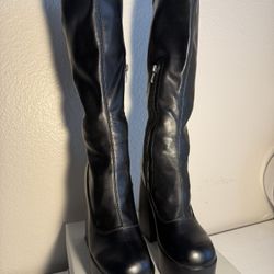 Black Platform Knee High Boots – Size 7