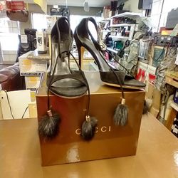 Gucci Mink Suede Heels Black And Color No box