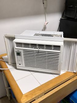 Arctic king 6OOO Btu ac air con