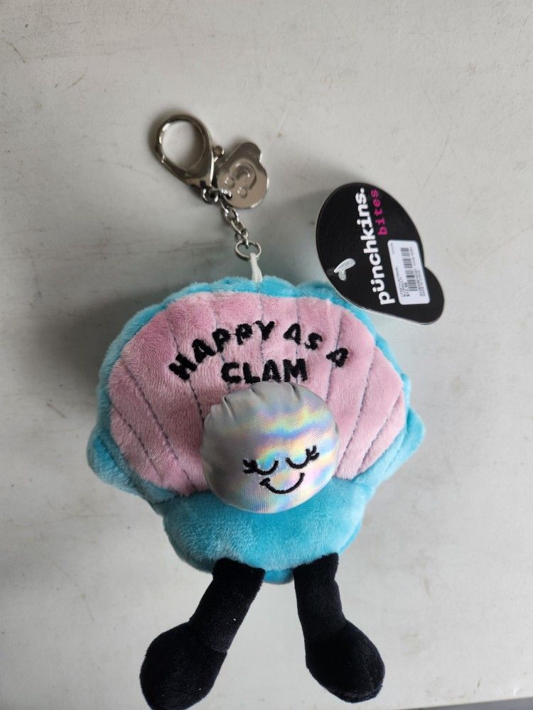 Punchkins "Happy as a Clam" plush bag charm