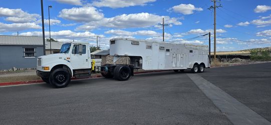 1977 Steel 6 Horse Trailer