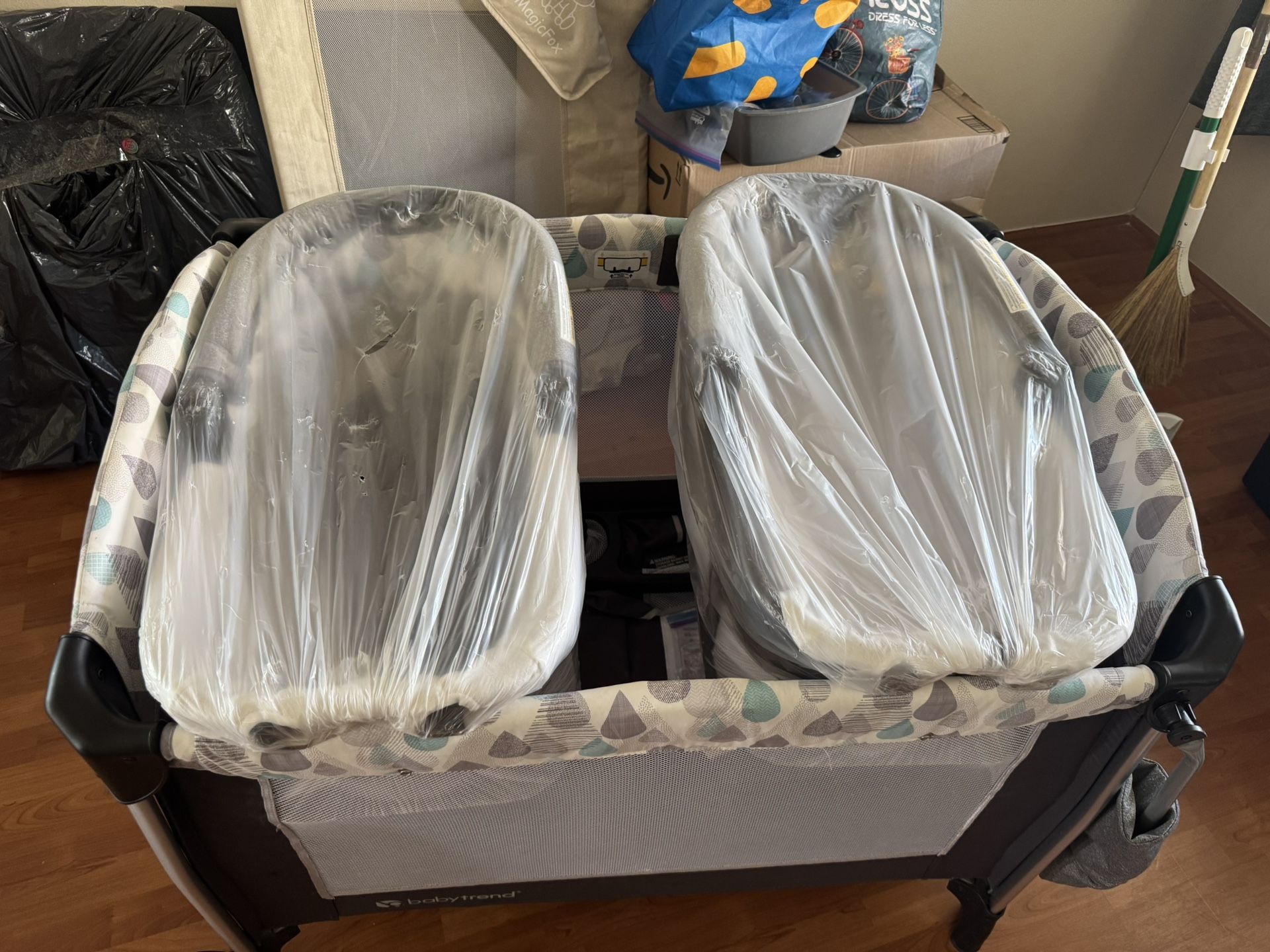 Twin Bassinet Changing Table 