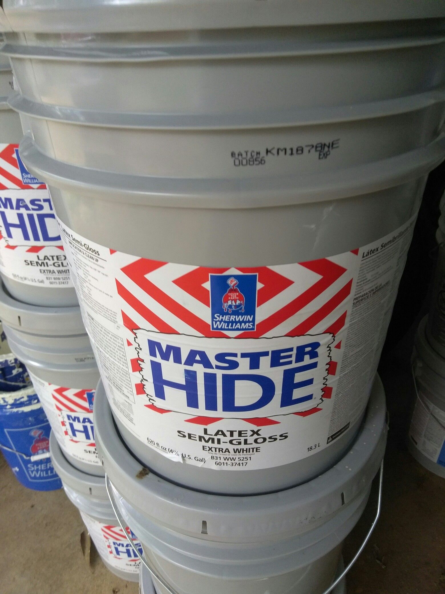 Sherwin Williams master hide semi gloss 5 gal