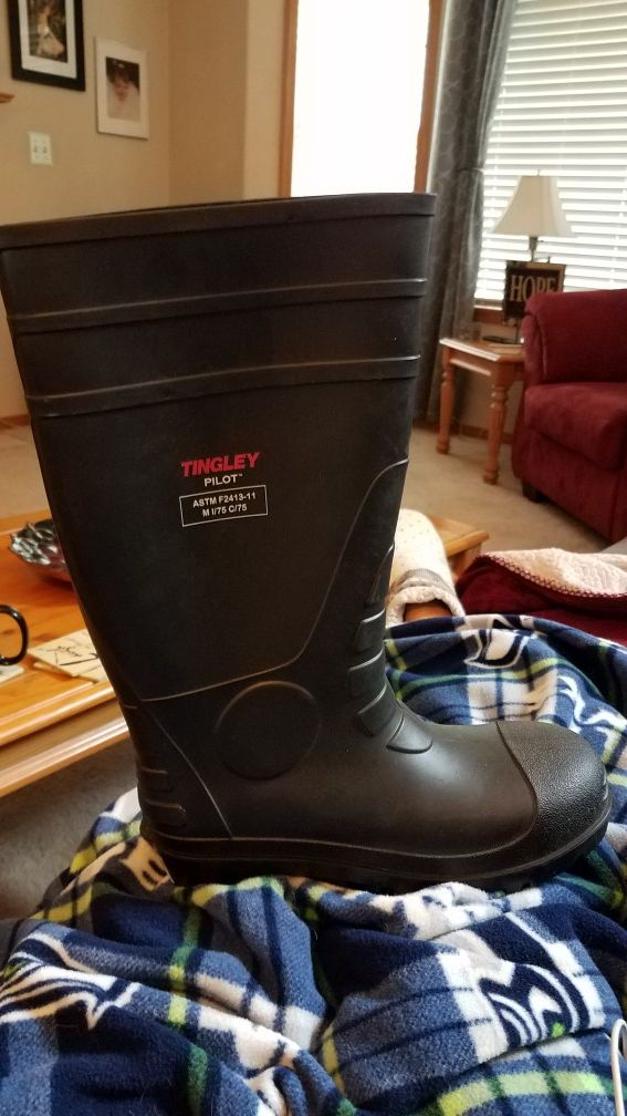 Tingley steel toe rubber work boots