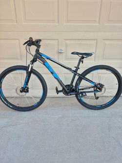 GT AGGRESSOR PRO MOUNTAIN BIKE (SMALL FRAME)
