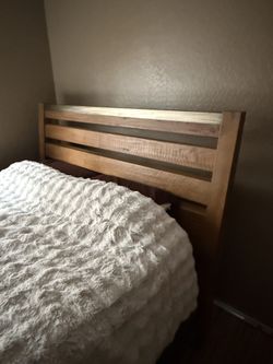 Bedroom Set Queen Size