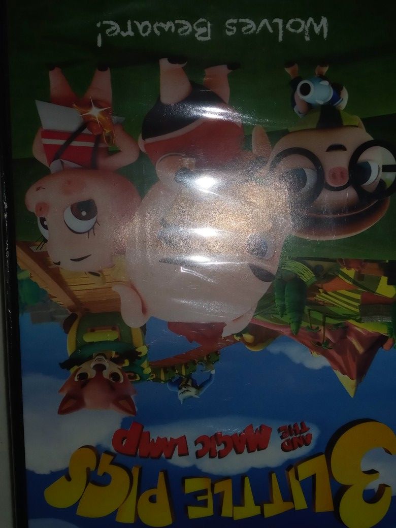 Three little piggies and the magic lamp