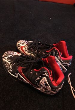 Graffiti Lebrons