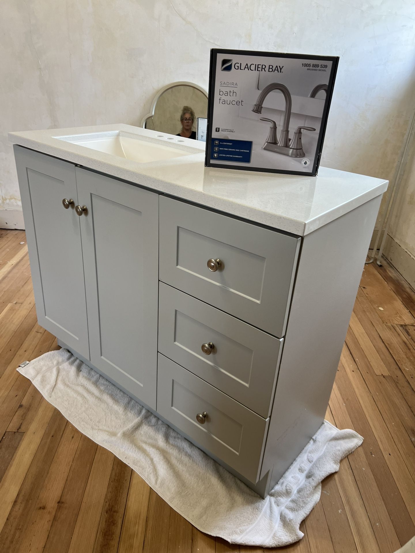 NEW. 42” Vanity With Top And Brand New Faucet