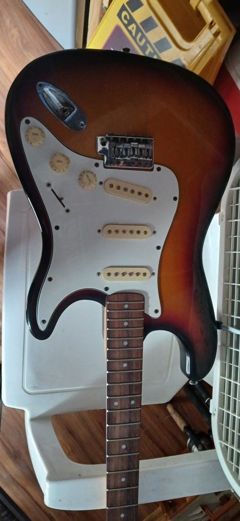 Guitar Lotus
