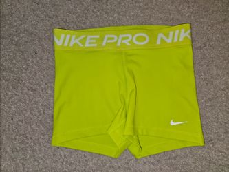 Nike Women's Pro 3'' Athletic Mid Rise Shorts Bright Cactus Size S (145)