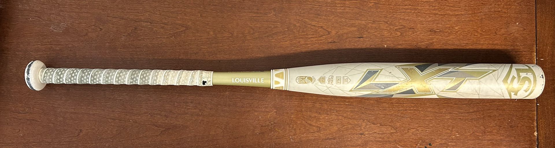 Louisville LXT Fastpitch Bat