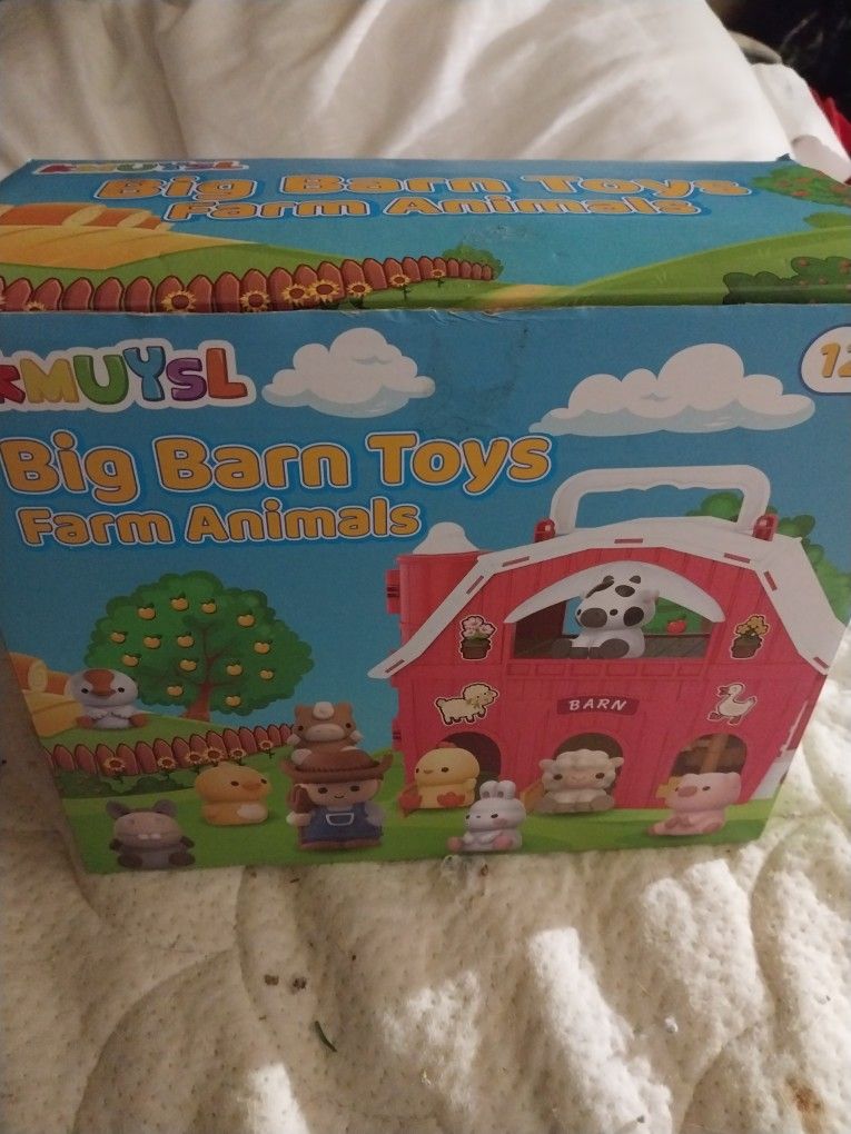 Barn Toy With Animals 