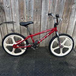 GT MATCH ONE BICYCLE 20”