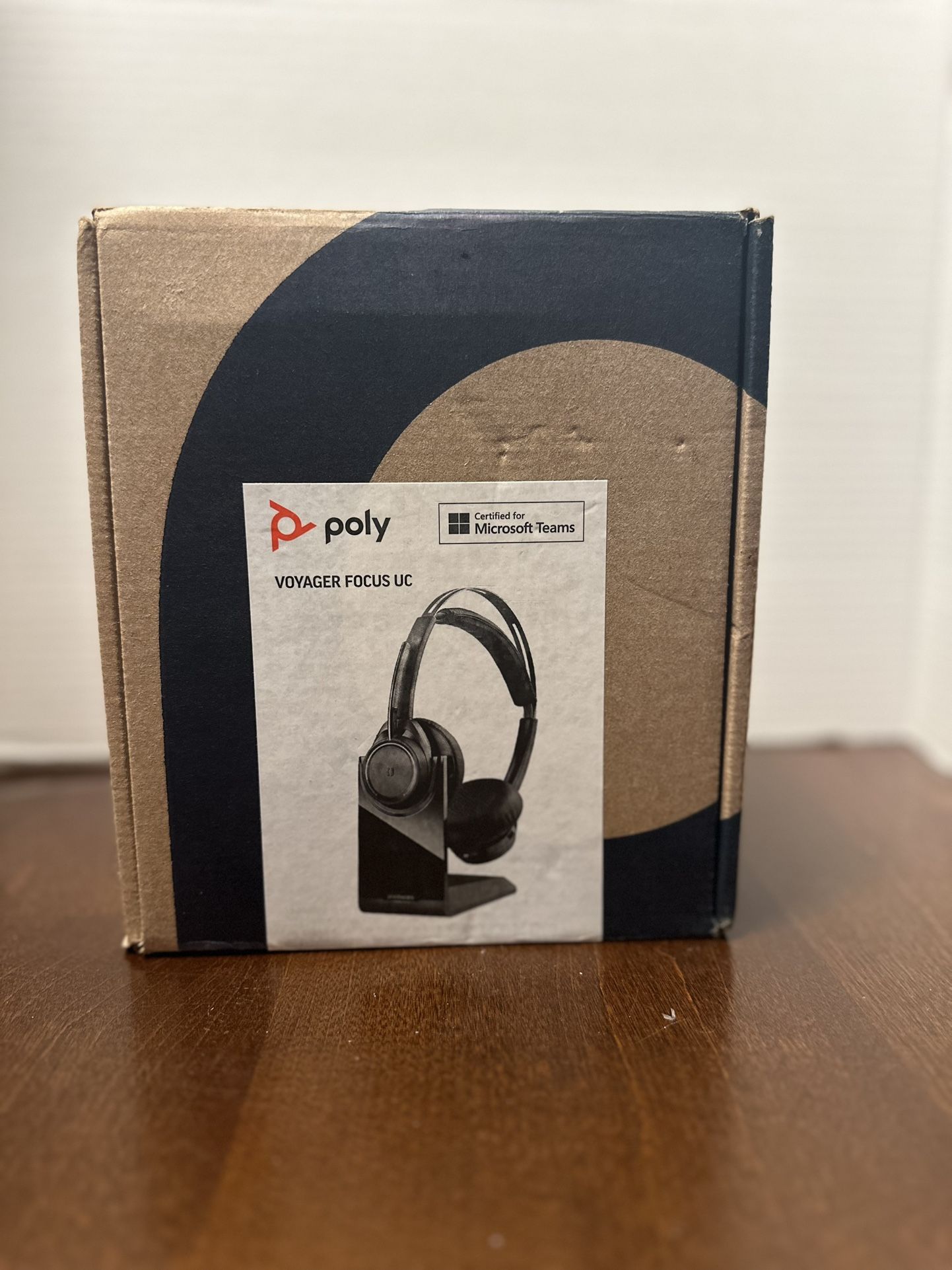Plantronics Voyager Focus UC B825-M Wireless Headset Bluetooth BT600 Receiver !!