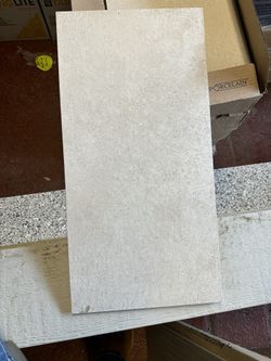 6 Boxes Total.  Coverage Is 102 Sqft Total.