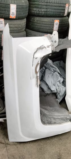 2016 CHEVY SILVERADO PASSENGER SIDE FENDER