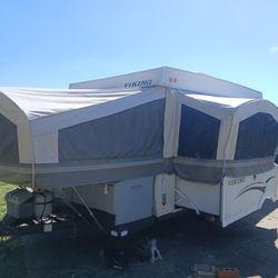 Pop Up Camper Pergect Condition