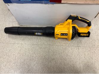Leaf blower with 2 batteries. New 650cfm
