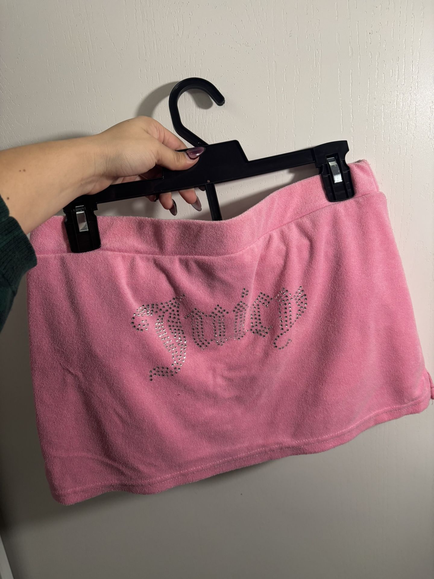 Juicy Couture x Forever 21 skirt