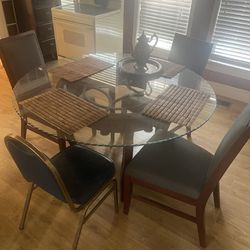 Glass Kitchen Table (4 Chair)