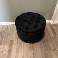 Tufted Ottoman 
