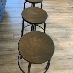 3 Adjustable Stools