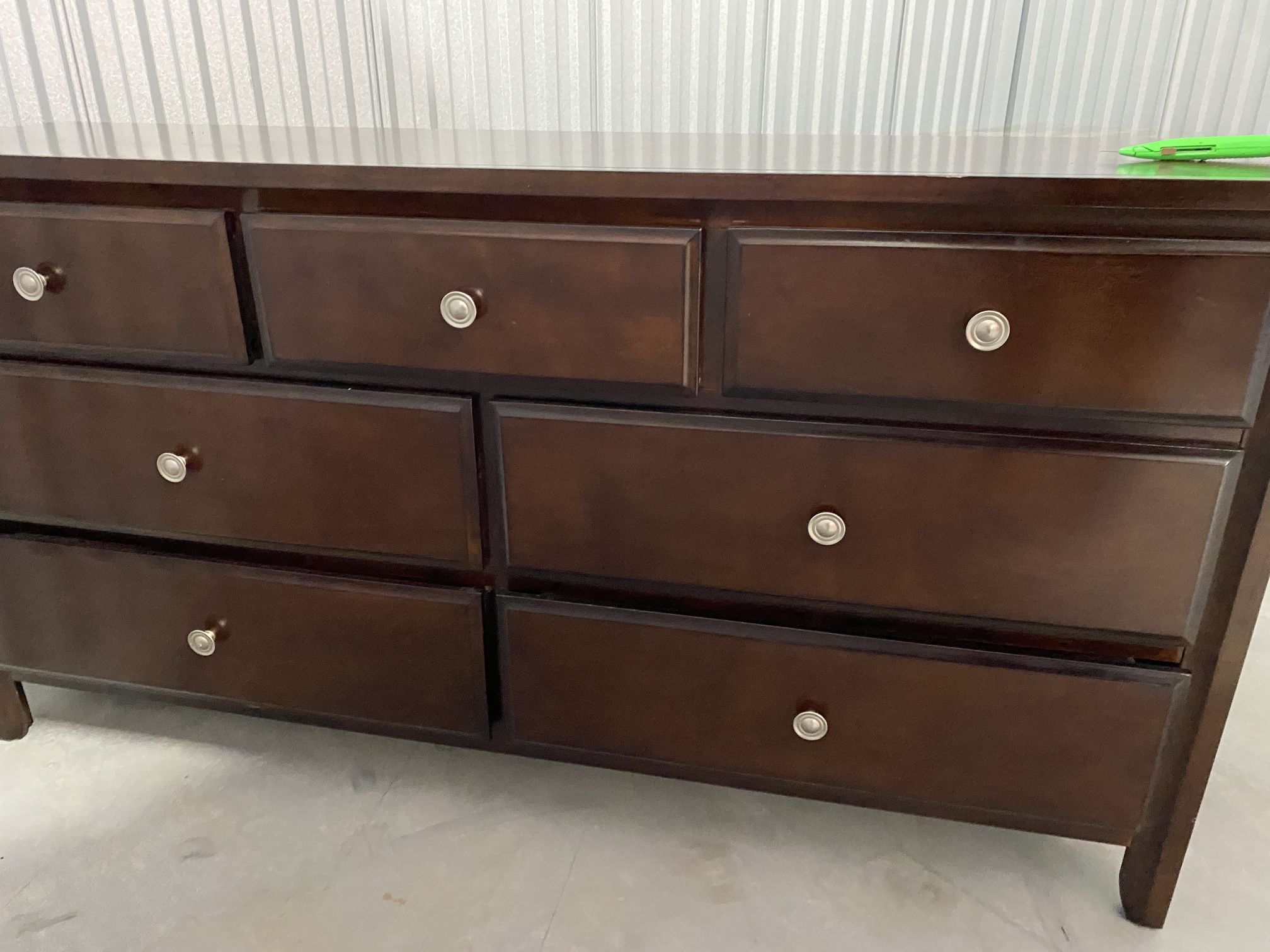 King Sized Bedroom Set