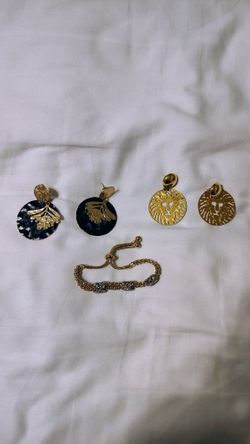 Decorative Earrings With Bracelet 