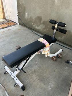 Heavy duty bench weight lifting