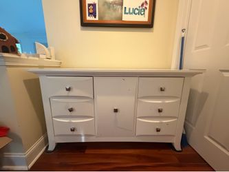 White 6 Drawer Dresser
