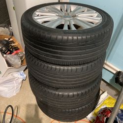 Size 245/45/R19  Chrysler 300