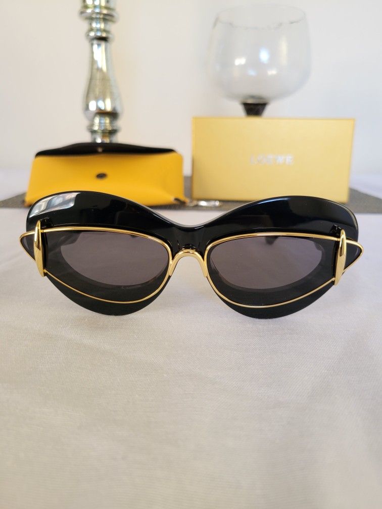 Loewe Cateye Sunglasses 