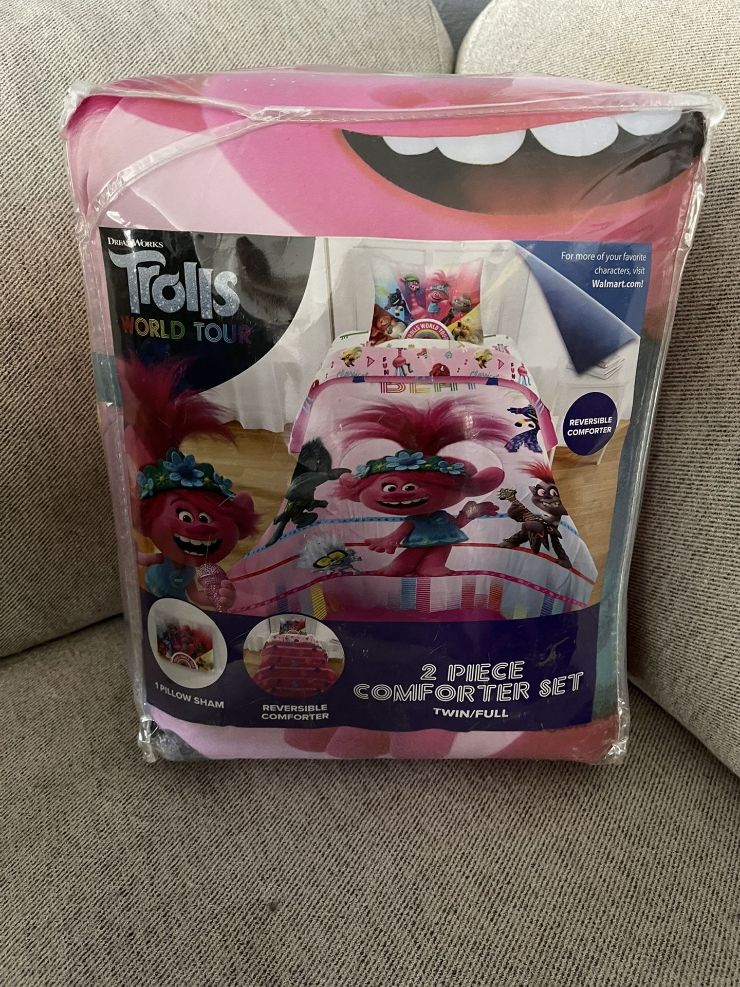 Trolls Twin/ Full Bedding Set