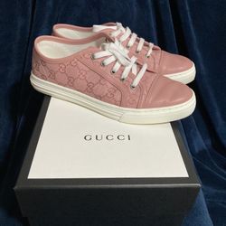 Gucci Women’s Leather & Canvas Low Cut Sneakers (pink)