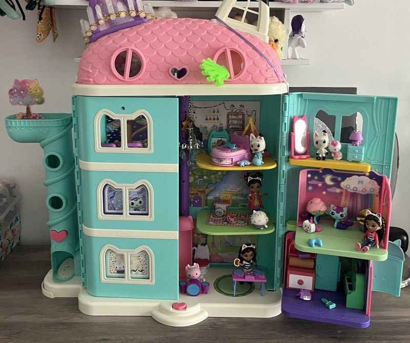 Baby's doll house